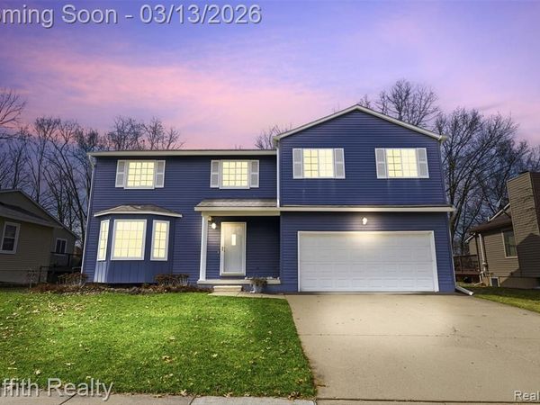 886 Alpine Drive , Brighton, MI 48116
