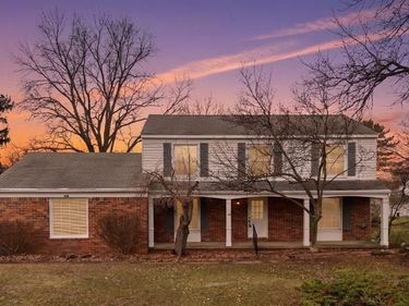 5634 Stratford Drive, West Bloomfield Twp, MI 48322