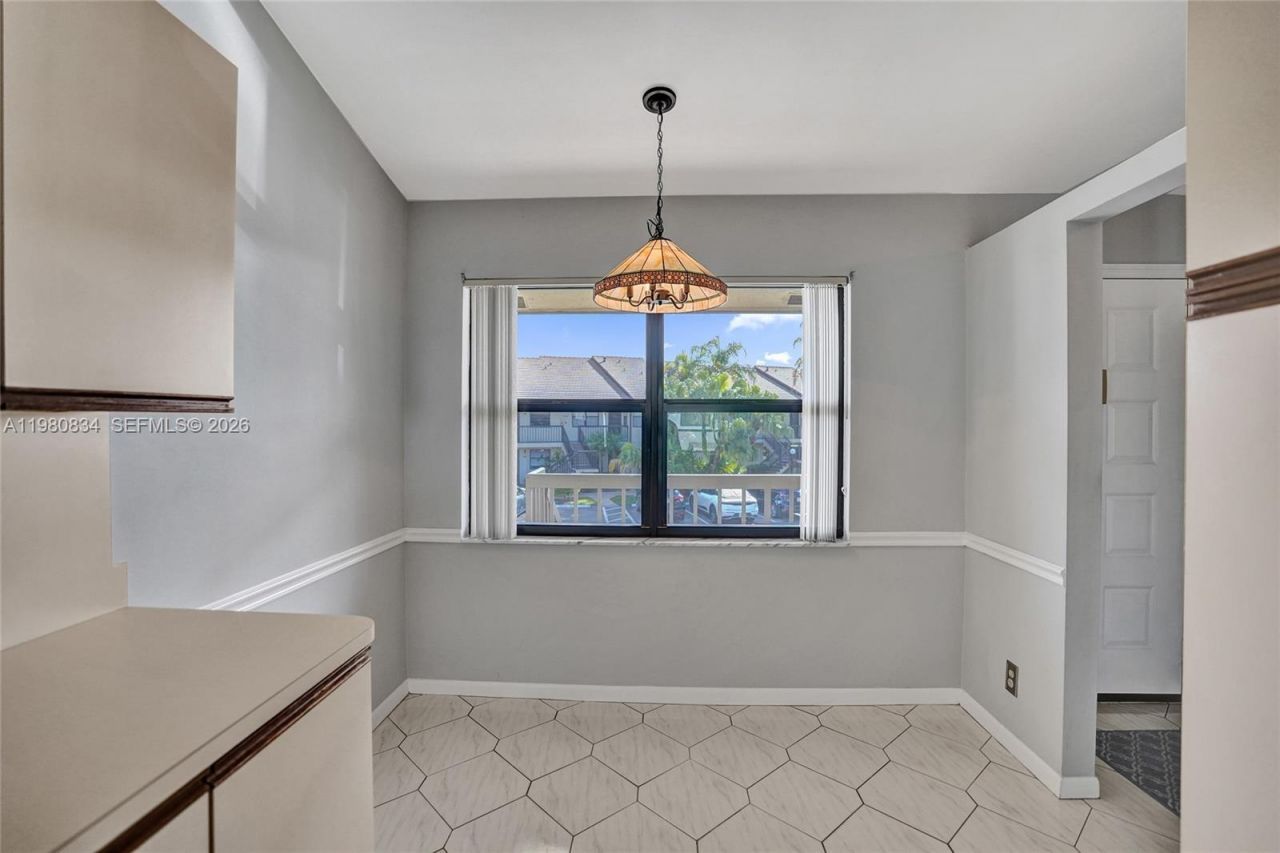 7681 Tahiti Ln, Unit 205, Lake Worth, FL 33467 Photo