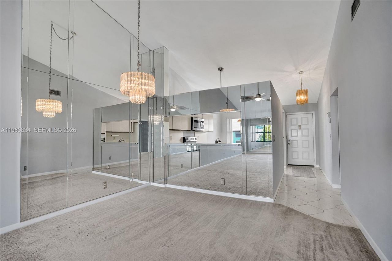 7681 Tahiti Ln, Unit 205, Lake Worth, FL 33467 Photo