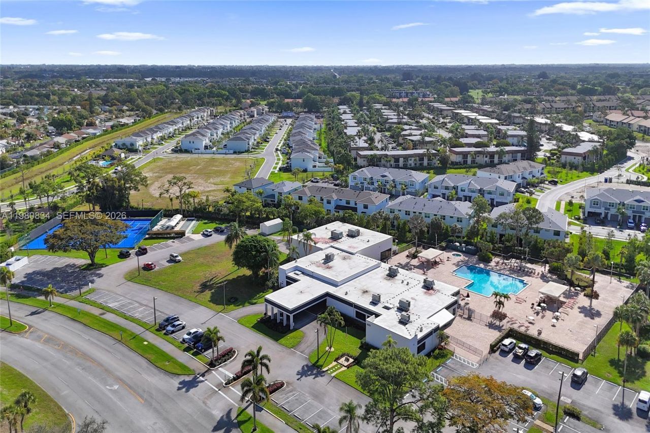 7681 Tahiti Ln, Unit 205, Lake Worth, FL 33467 Photo