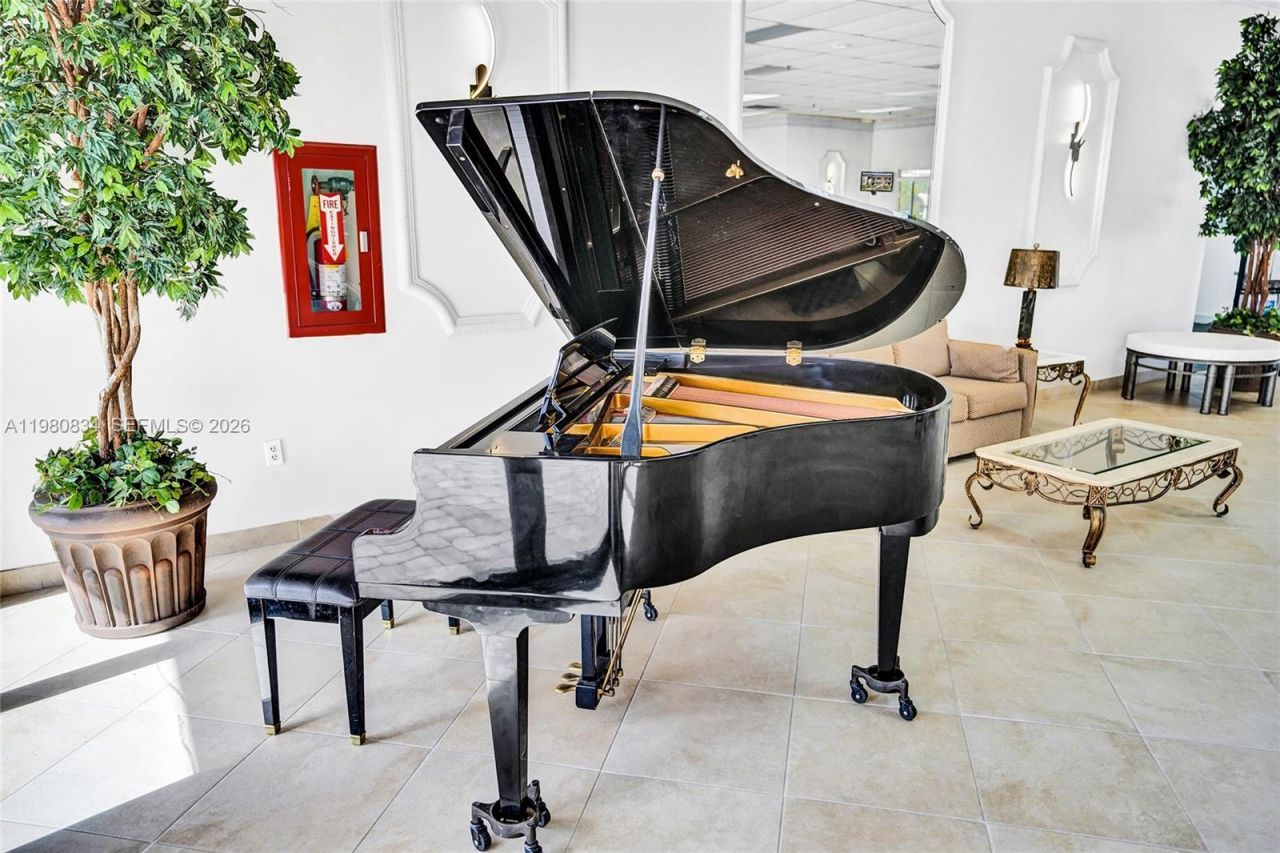 7681 Tahiti Ln, Unit 205, Lake Worth, FL 33467 Photo