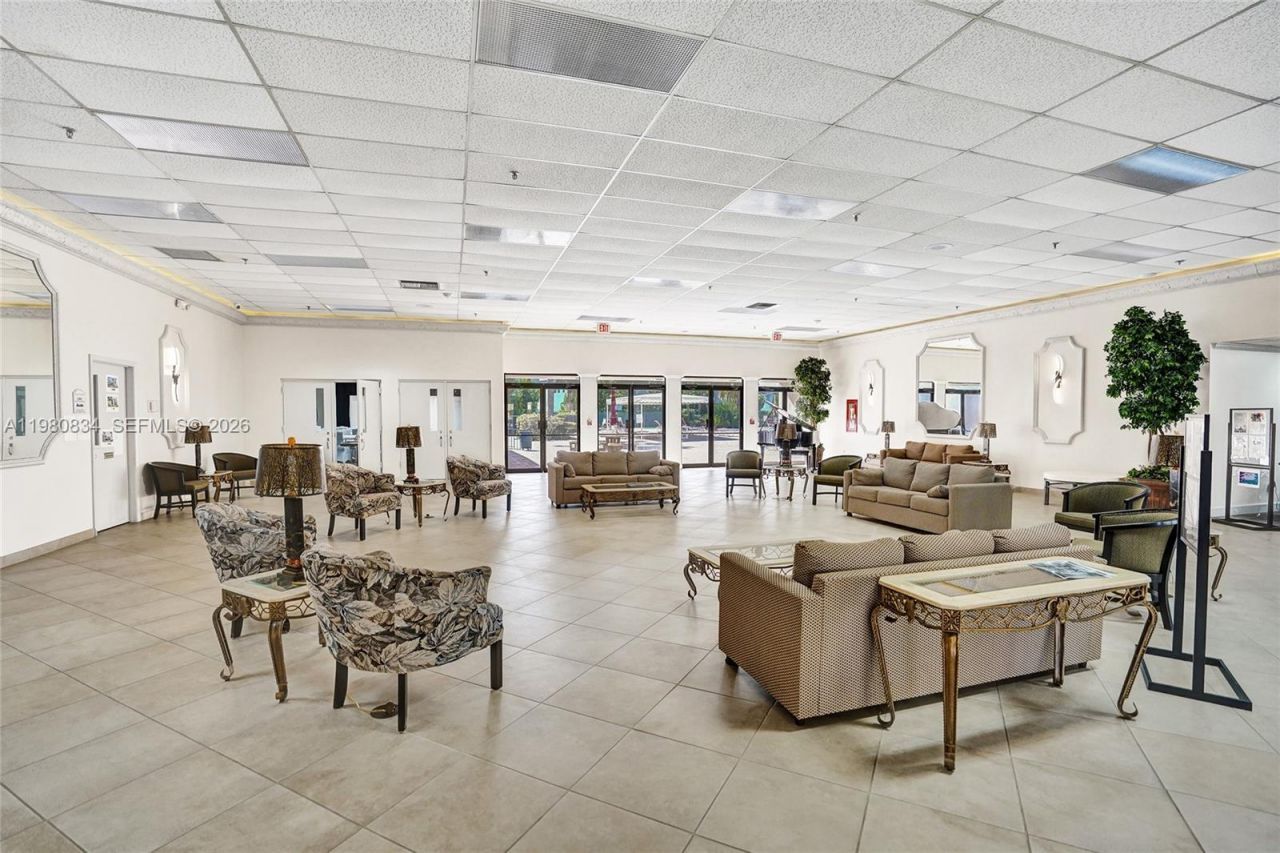 7681 Tahiti Ln, Unit 205, Lake Worth, FL 33467 Photo