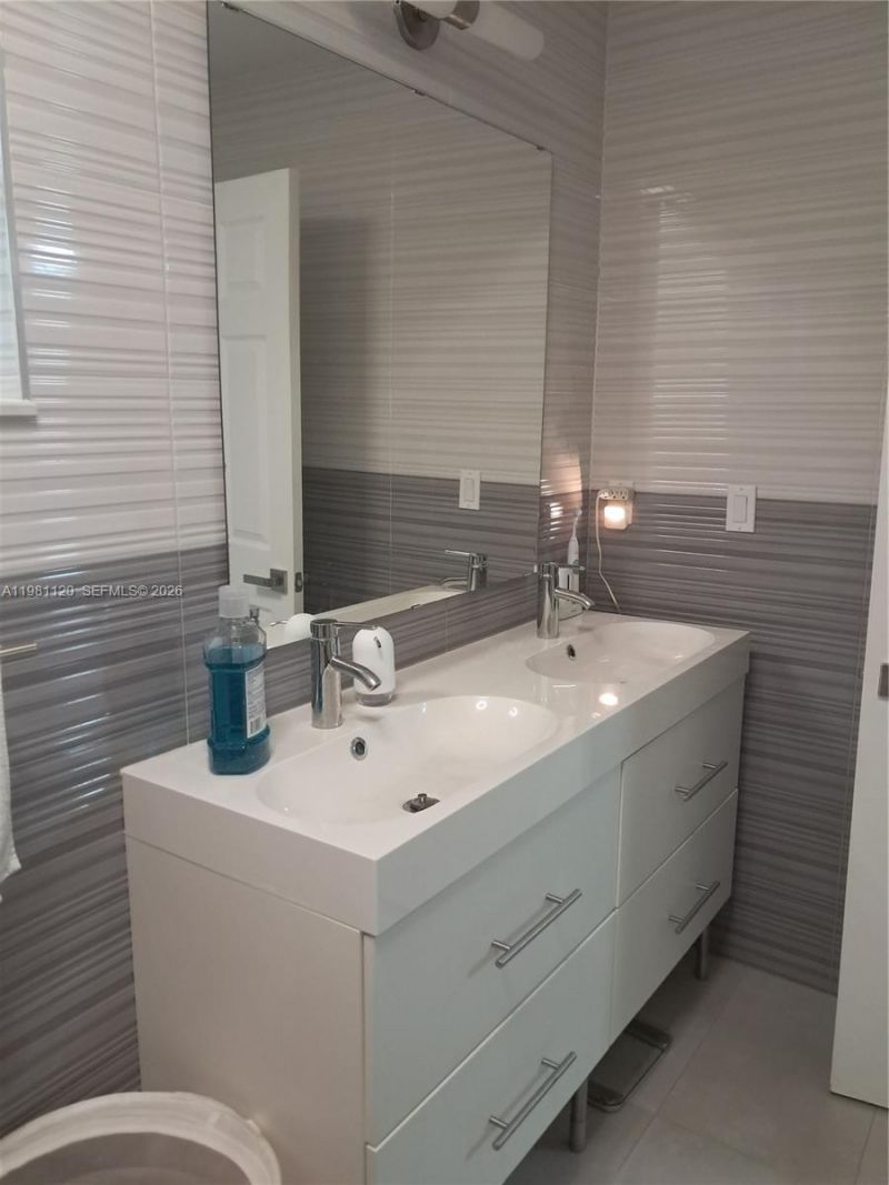 Please Call For Address, Miami, FL 33186 Photo