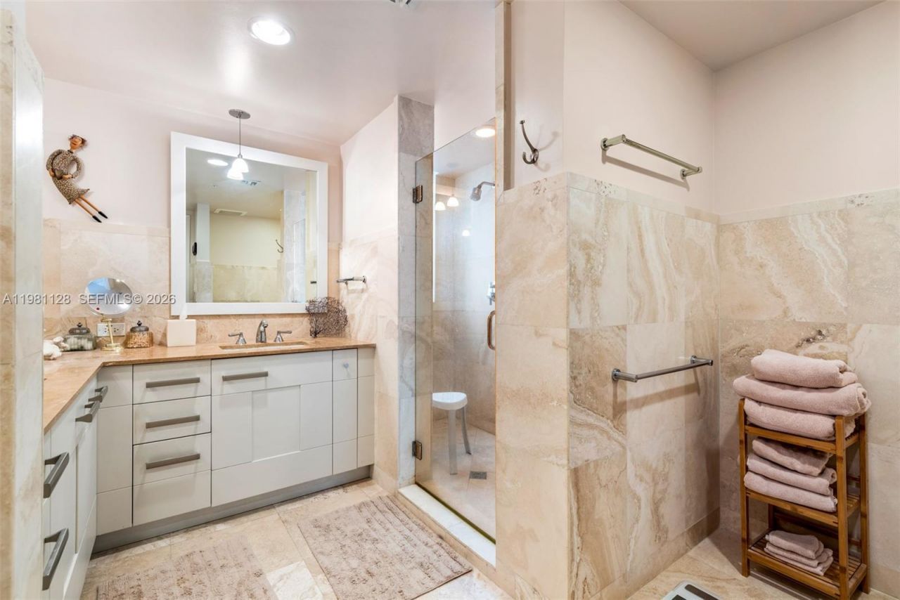 3540 Main Hwy , Unit 308, Miami, FL 33133 Photo