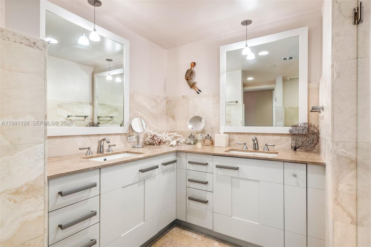 3540 Main Hwy , Unit 308, Miami, FL 33133 Photo