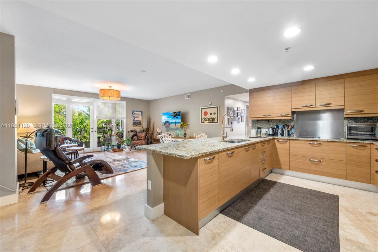 3540 Main Hwy , Unit 308, Miami, FL 33133 Photo