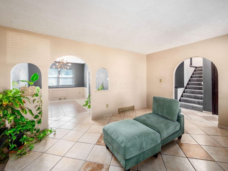 6348 Birkewood Street, Columbus, OH 43229 Photo 8