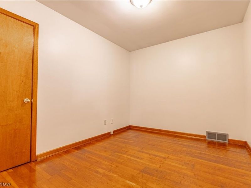 13526 Glenvale Avenue NW, Uniontown, OH 44685 Photo 12