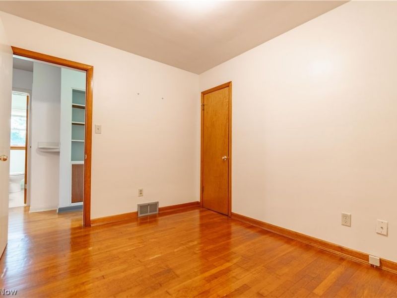 13526 Glenvale Avenue NW, Uniontown, OH 44685 Photo 13