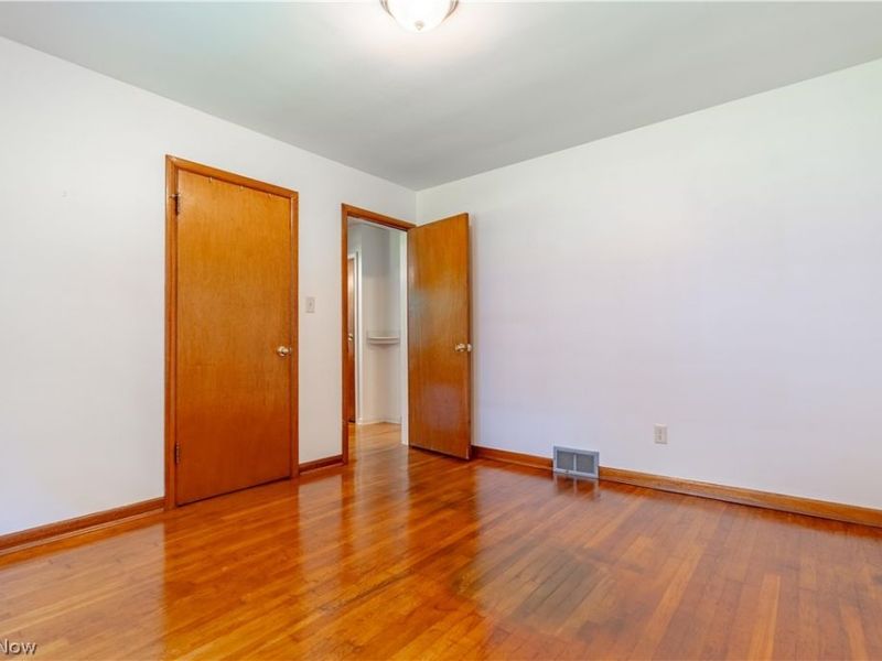 13526 Glenvale Avenue NW, Uniontown, OH 44685 Photo 13