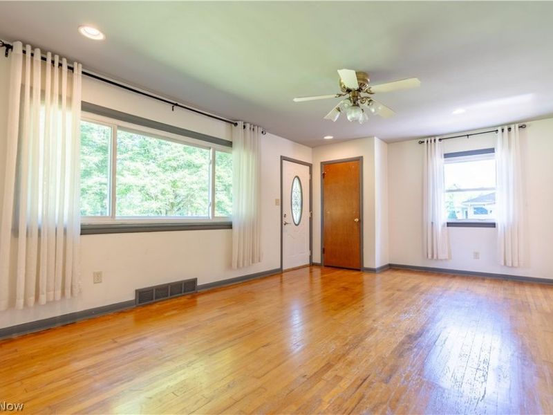 13526 Glenvale Avenue NW, Uniontown, OH 44685 Photo 14