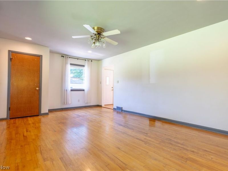 13526 Glenvale Avenue NW, Uniontown, OH 44685 Photo 16