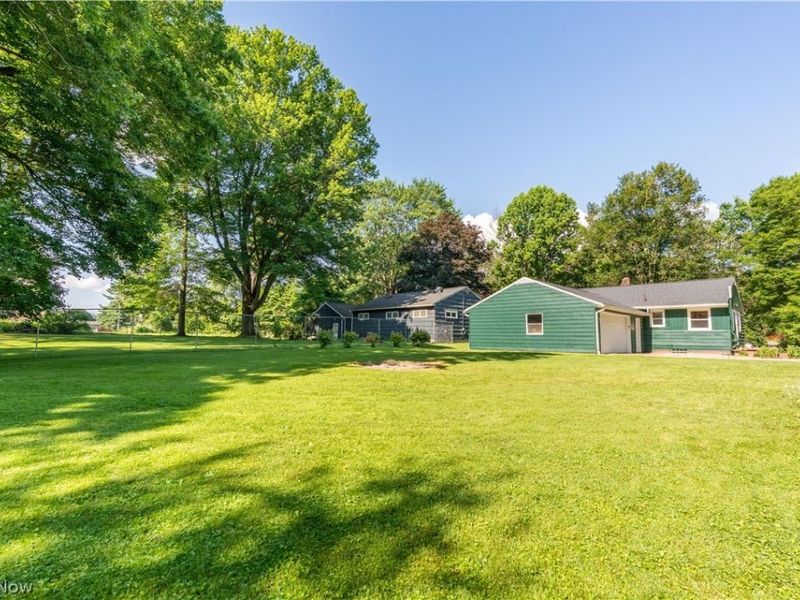 13526 Glenvale Avenue NW, Uniontown, OH 44685 Photo 23