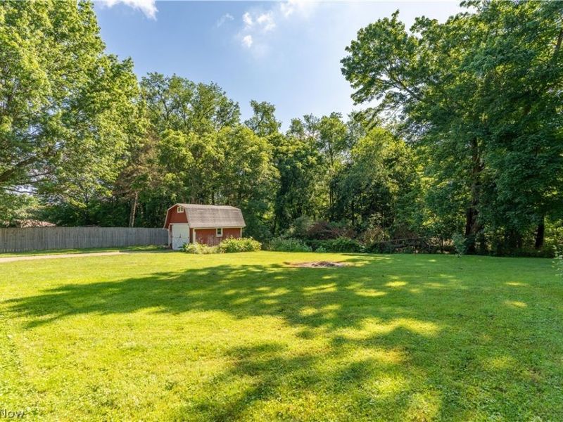 13526 Glenvale Avenue NW, Uniontown, OH 44685 Photo 26