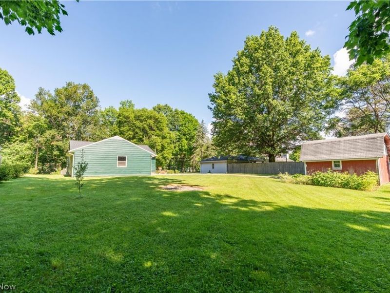 13526 Glenvale Avenue NW, Uniontown, OH 44685 Photo 28