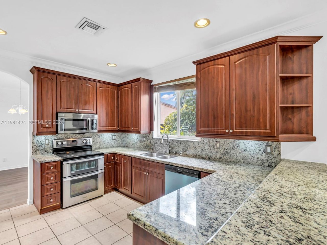 1663 E Harmony Lake Cir, Unit ., Davie, FL 33324 Photo