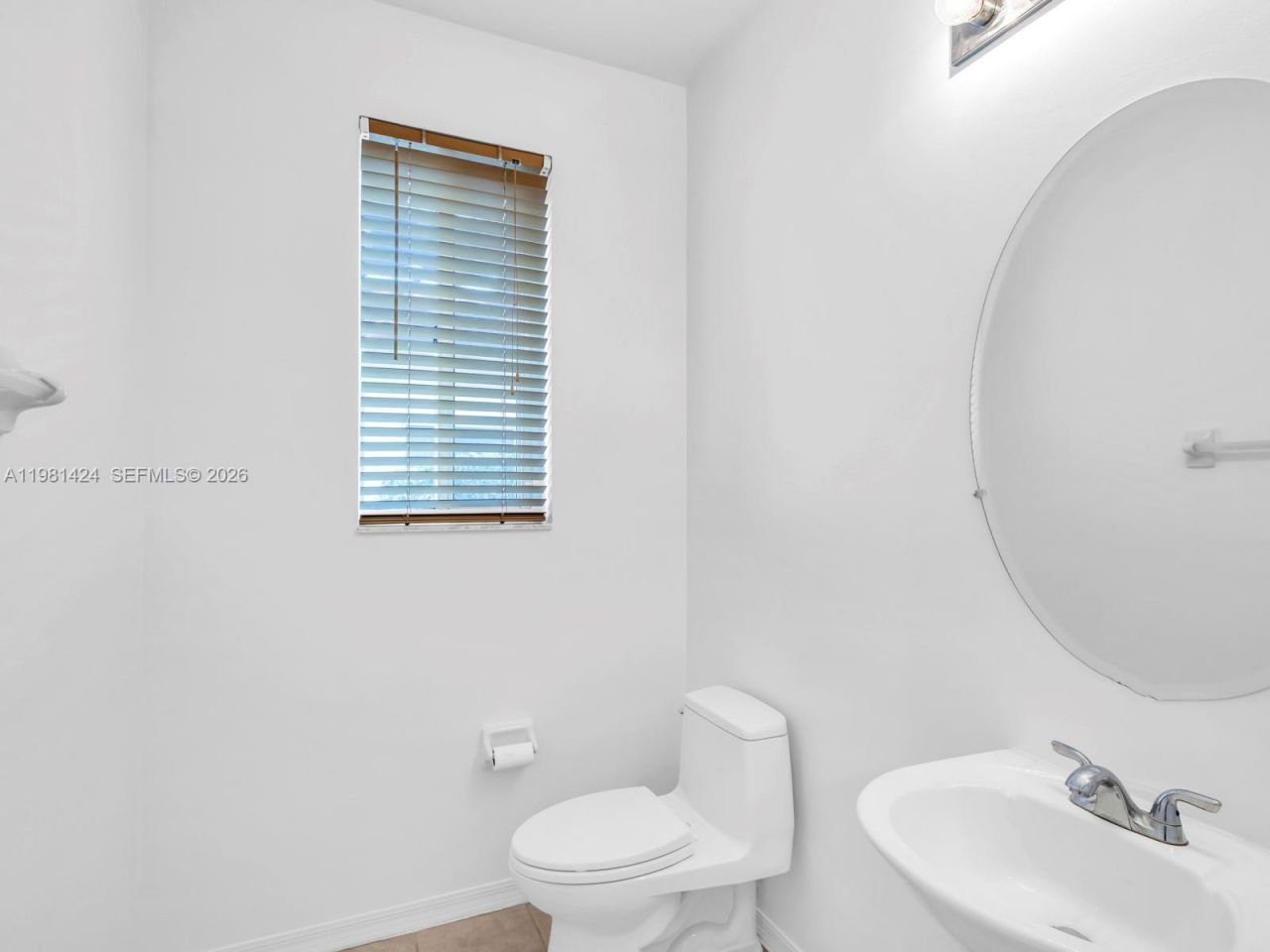 1663 E Harmony Lake Cir, Unit ., Davie, FL 33324 Photo