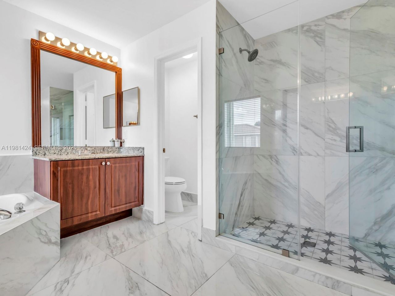 1663 E Harmony Lake Cir, Unit ., Davie, FL 33324 Photo