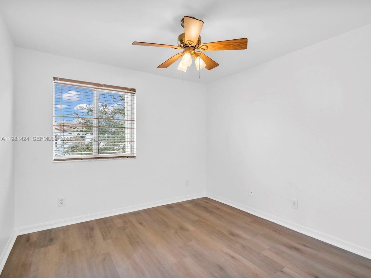 1663 E Harmony Lake Cir, Unit ., Davie, FL 33324 Photo