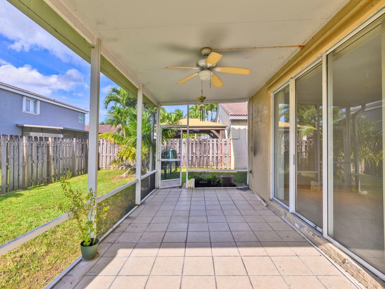 1663 E Harmony Lake Cir, Unit ., Davie, FL 33324 Photo