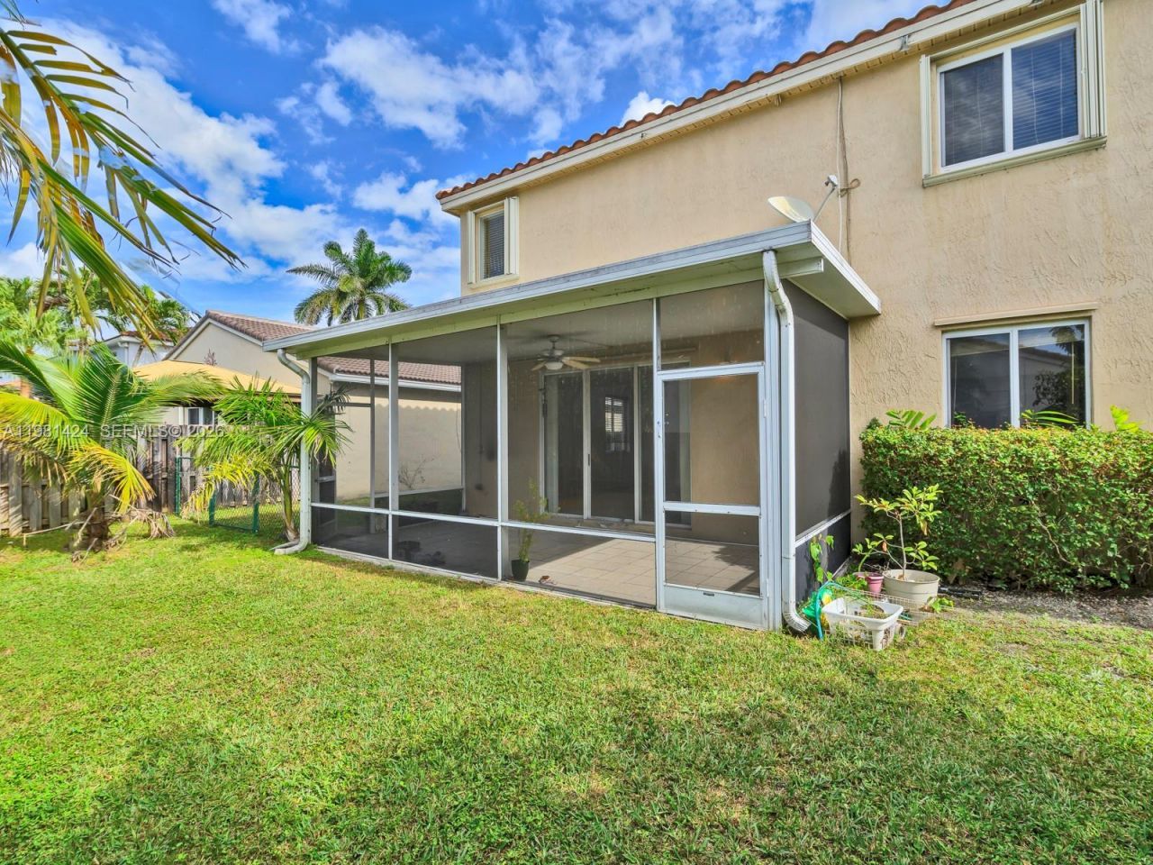 1663 E Harmony Lake Cir, Unit ., Davie, FL 33324 Photo