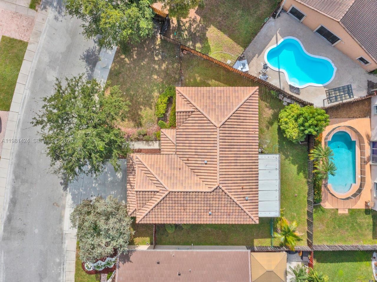 1663 E Harmony Lake Cir, Unit ., Davie, FL 33324 Photo