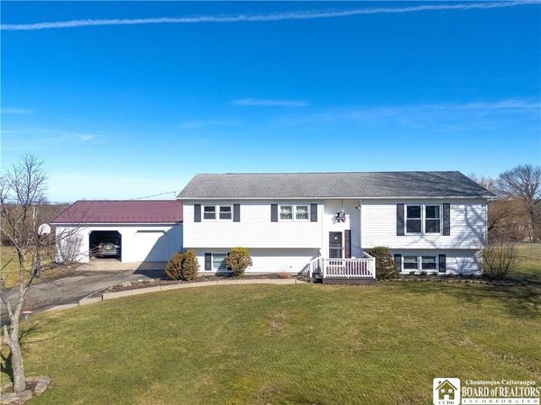 4180 Webster Road , Fredonia, NY 14063