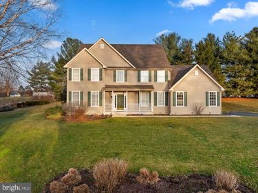 6 BELMONT CIRCLE, AVONDALE, PA 19311