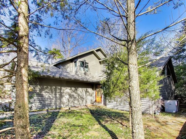 10045 Weko Drive, Bridgman, MI 49106