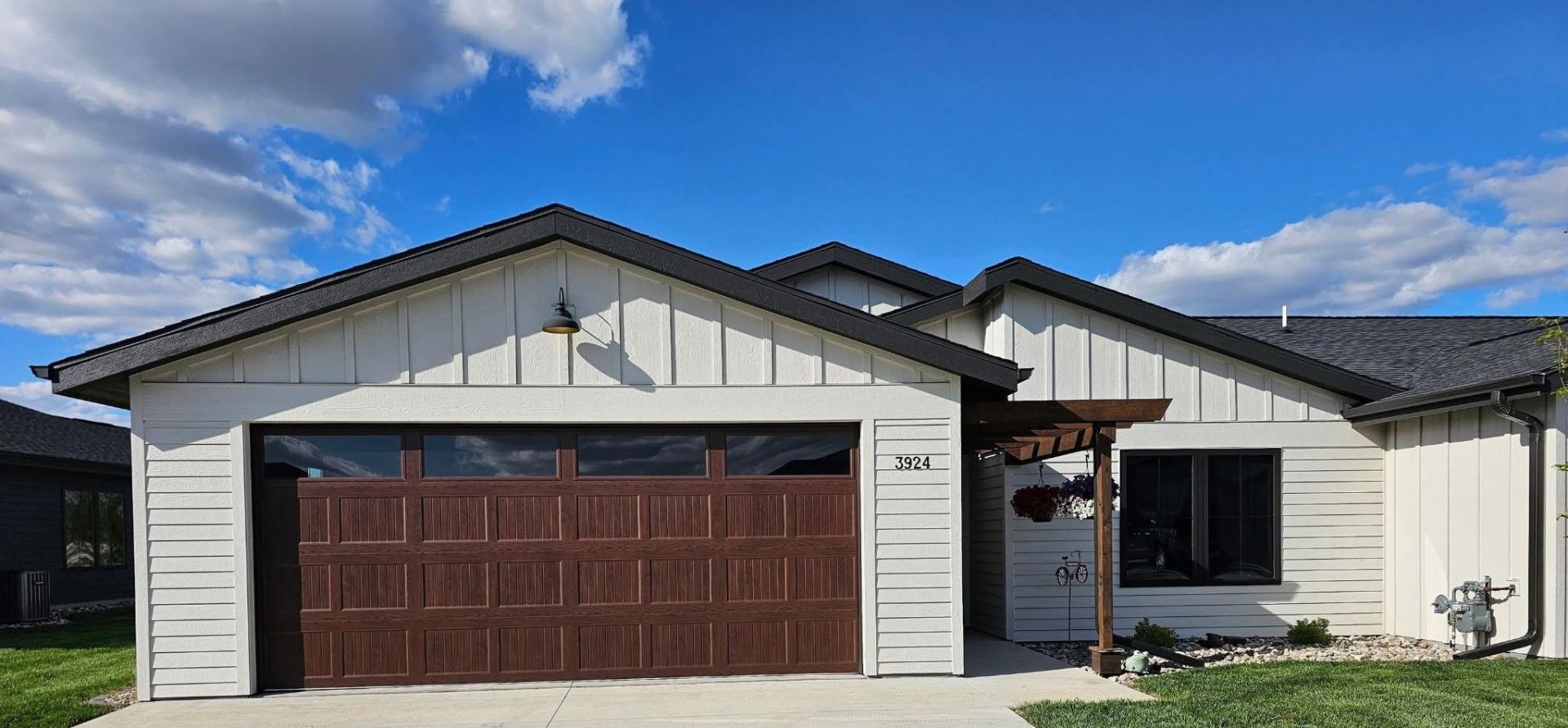 3924 Dorothy's Lane, Spirit Lake, IA 51360 Main Photo