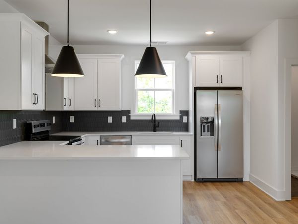 3304 Conviser Dr, Nashville, TN 37207