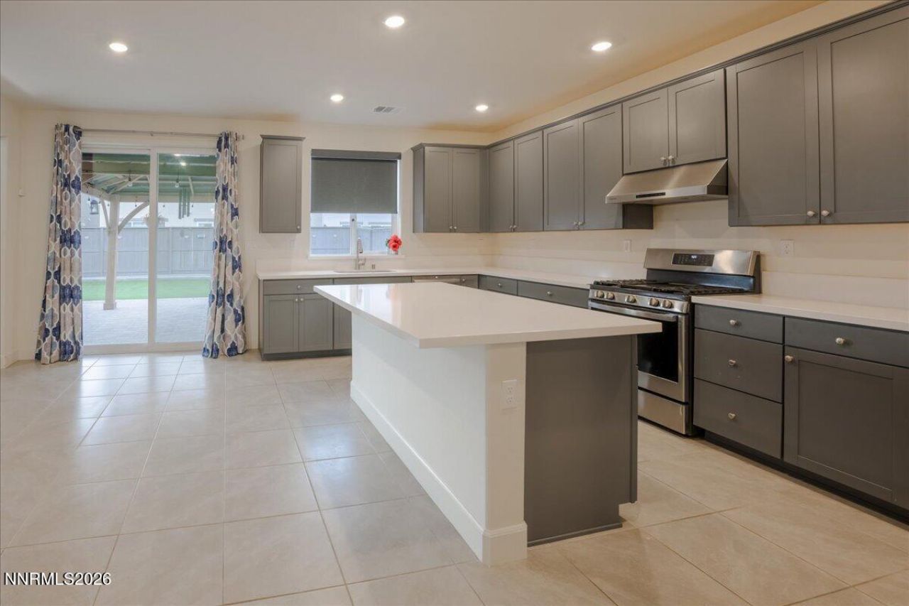 6847 Ronaldinho Drive, Sparks, NV 89436 Photo