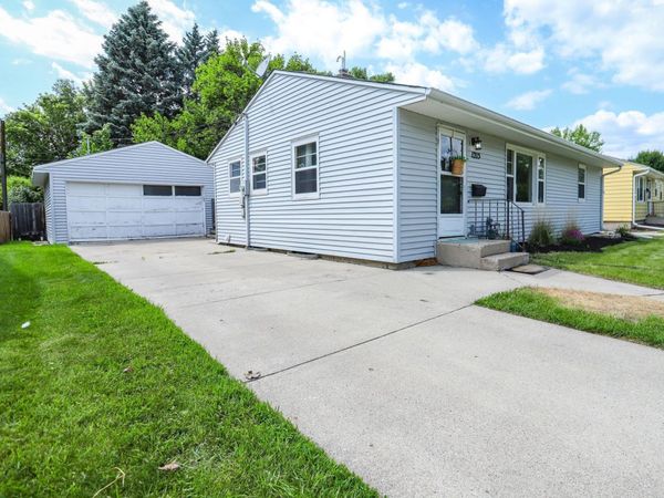 1215 12th Street N, Moorhead, MN 56560