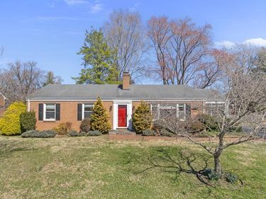 2310 TARLETON DR, CHARLOTTESVILLE, VA 22901