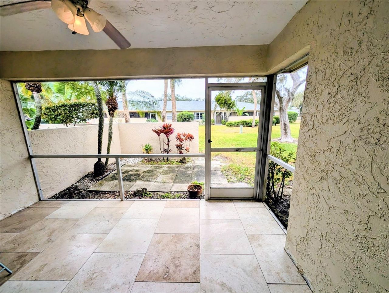 6896 W Country Club Lane, Unit 148, Sarasota, FL 34243 Photo