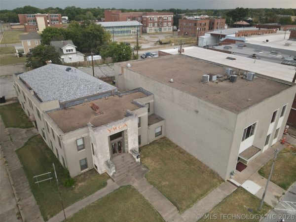 27 W Broadway, Ardmore, OK 73401