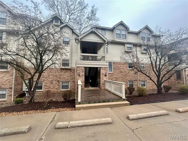 2306 Canyonlands Drive, Unit D, Maryland Heights, MO 63043