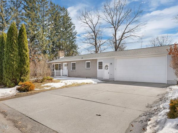 19 Carver Street, Mechanicville, NY 12118