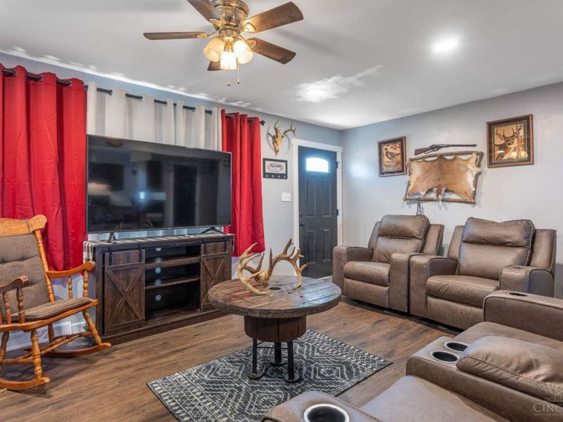 4542 Oxford Middletown Road, Jacksonburg, OH 45067 Photo 5