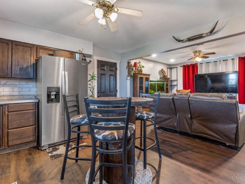 4542 Oxford Middletown Road, Jacksonburg, OH 45067 Photo 9