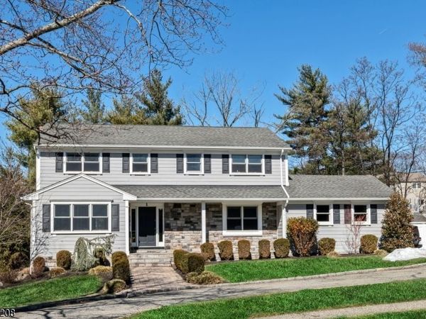 1 Morningside Dr, Livingston, NJ 07039