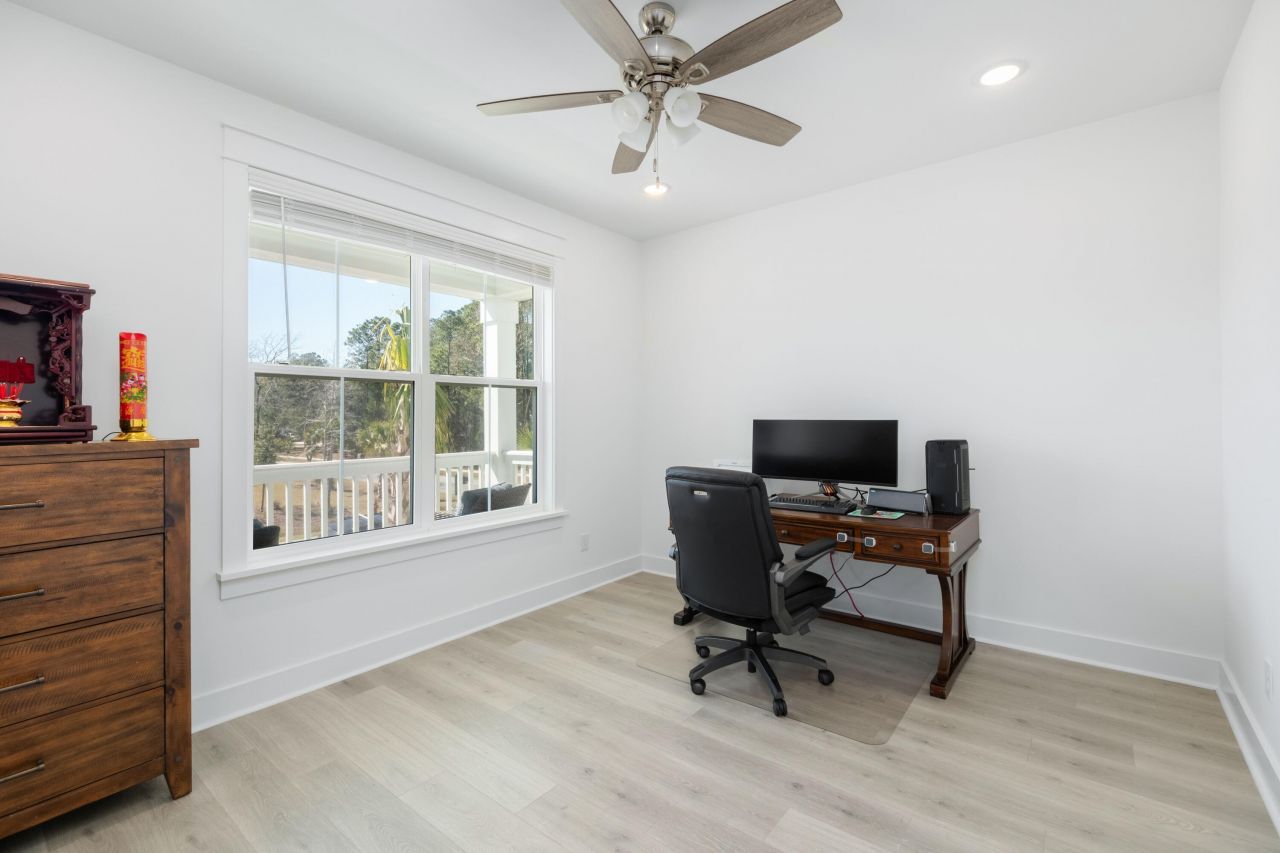 1562 N Lakeshore Drive Photo 25