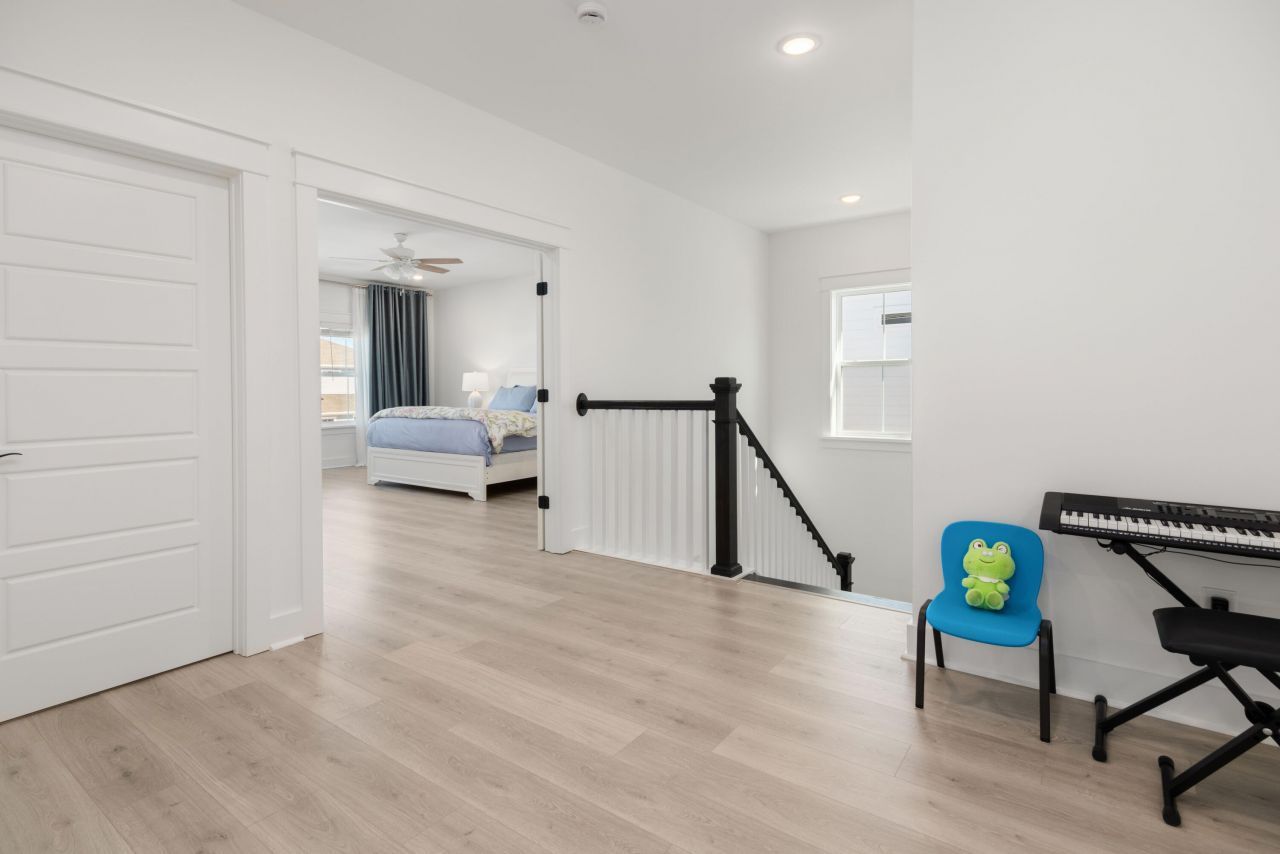 1562 N Lakeshore Drive Photo 35