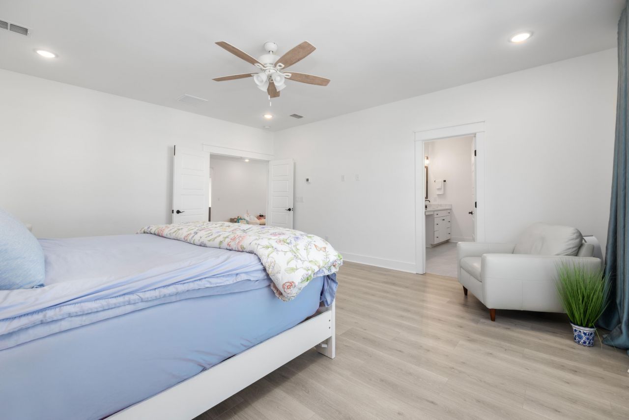 1562 N Lakeshore Drive Photo 40