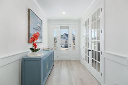 1562 N Lakeshore Drive photo 4