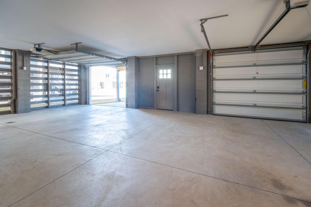 1562 N Lakeshore Drive Photo 53