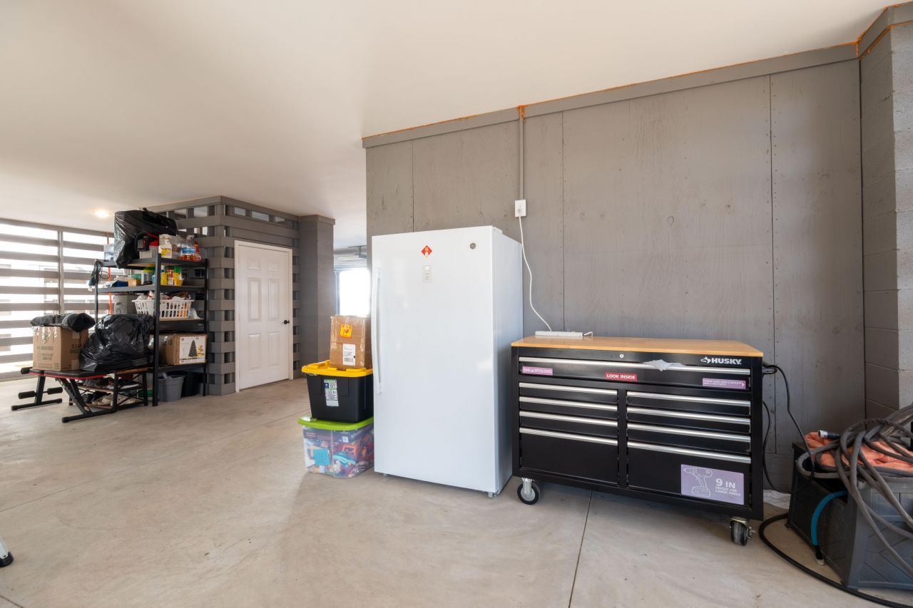 1562 N Lakeshore Drive Photo 56