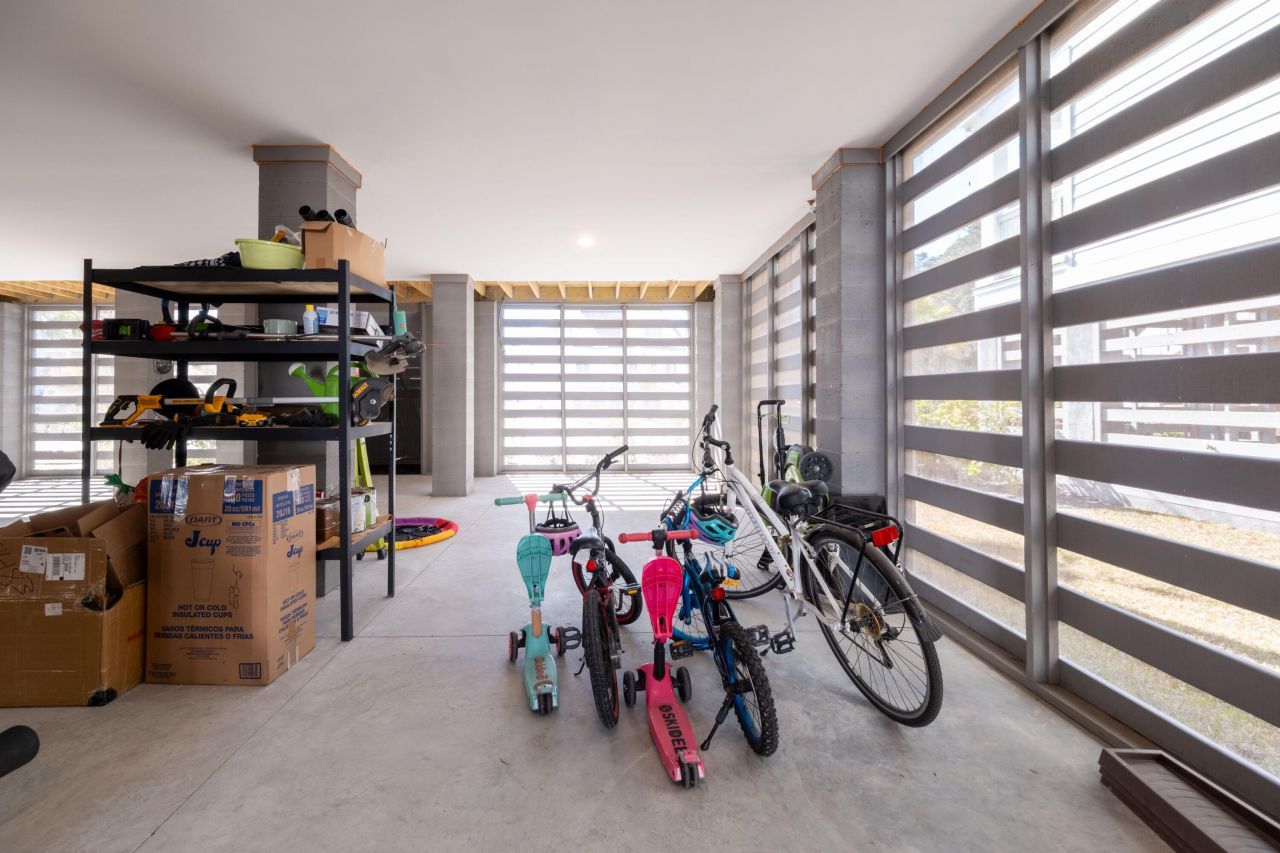 1562 N Lakeshore Drive Photo 57