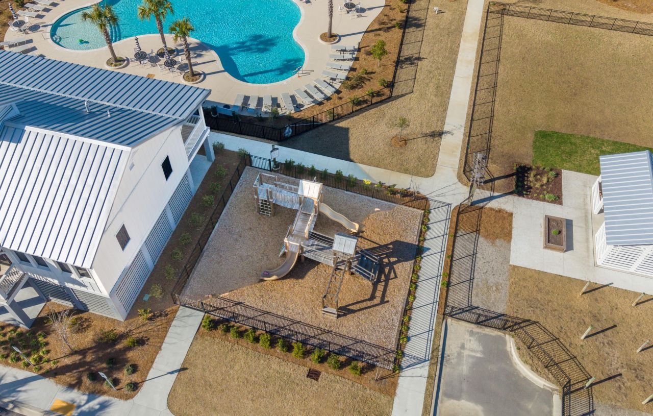 1562 N Lakeshore Drive Photo 64